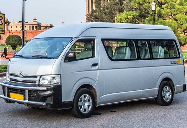 luxury Volvo Bus Hire in Delhi