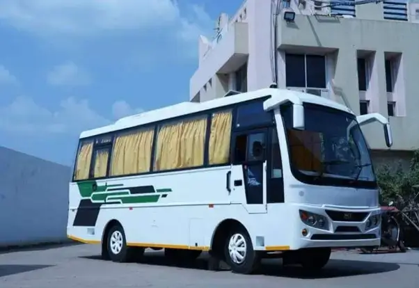 Luxury bus Hire in Delhi
